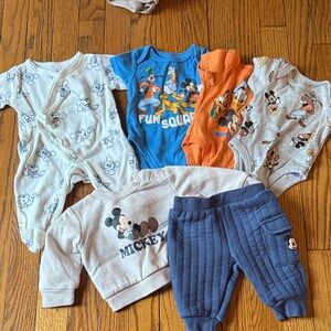 Disney Mickey and Friends Baby Clothing Set - Blue, Orange, Gray 0-3 months
